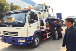 安丘汽车道路救援拖车价格